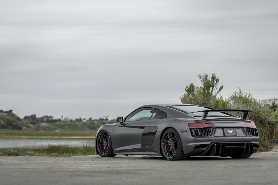  Audi R8 VRS by Vorsteiner 2017 года  (фото 7 из 31)